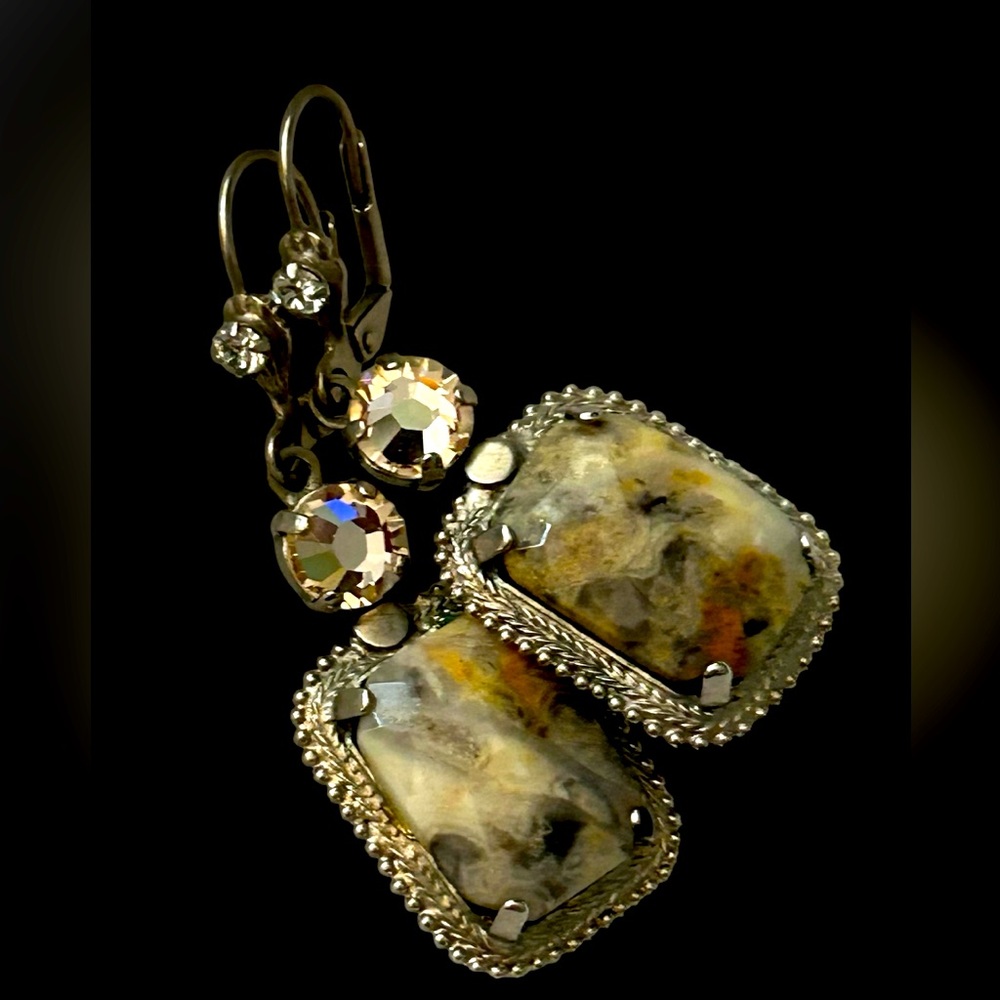 Sorrelli multi crystal and beige silver plated  Leverback Earrings